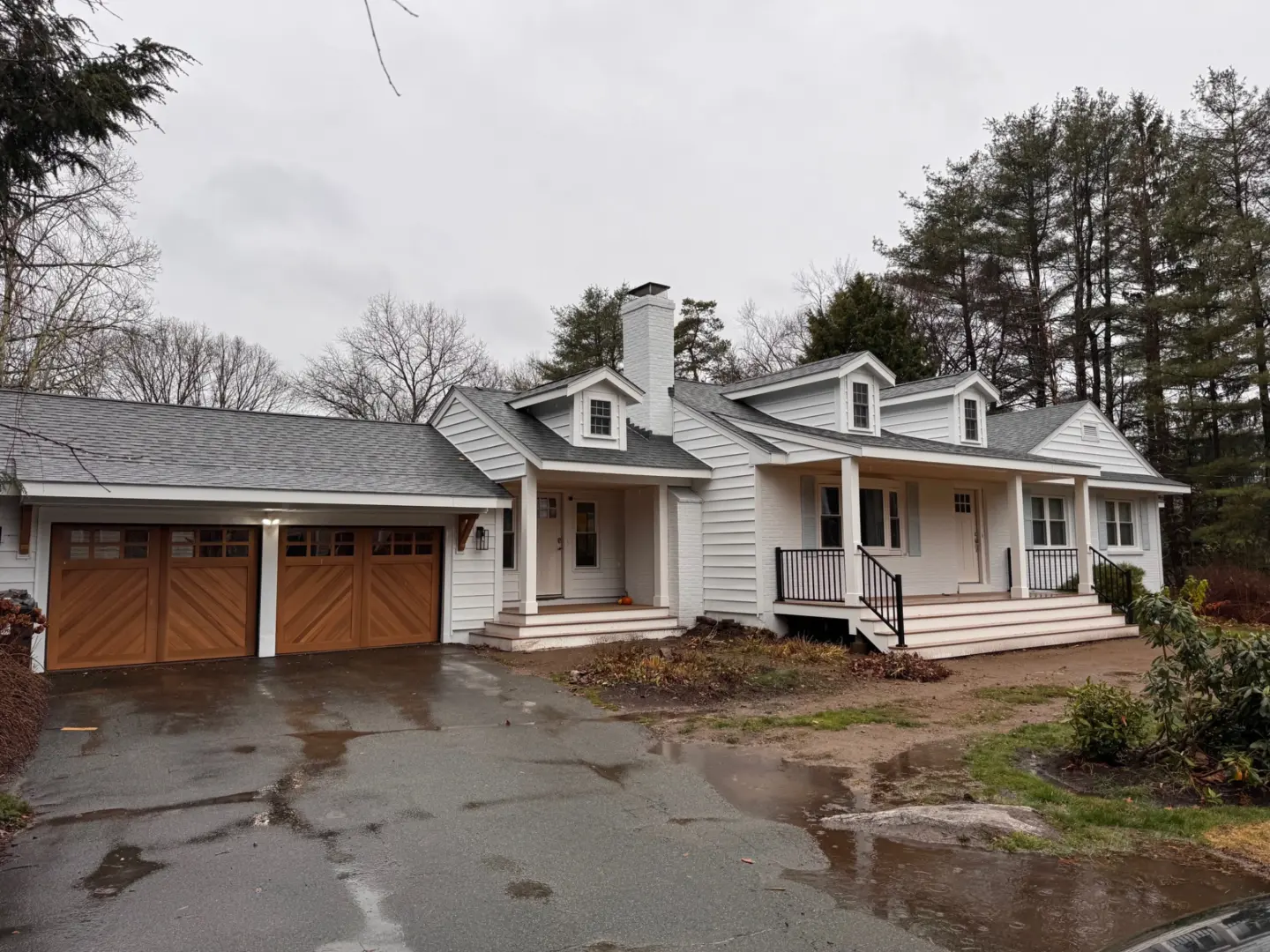 We Offer The Best Porch Features & Styles