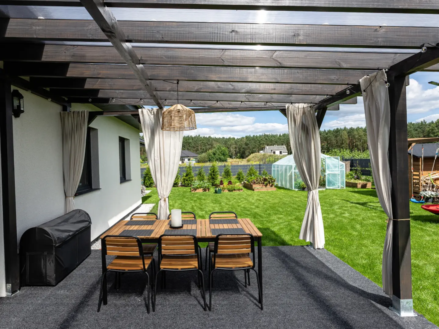 screened-pergola-ceiling-with-outdoor-living-space-in-needham-ma
